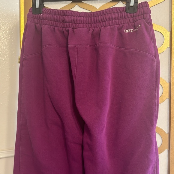 Nike Dri Fit women’s purple sweats, joggers, small good condition - Picture 3 of 5